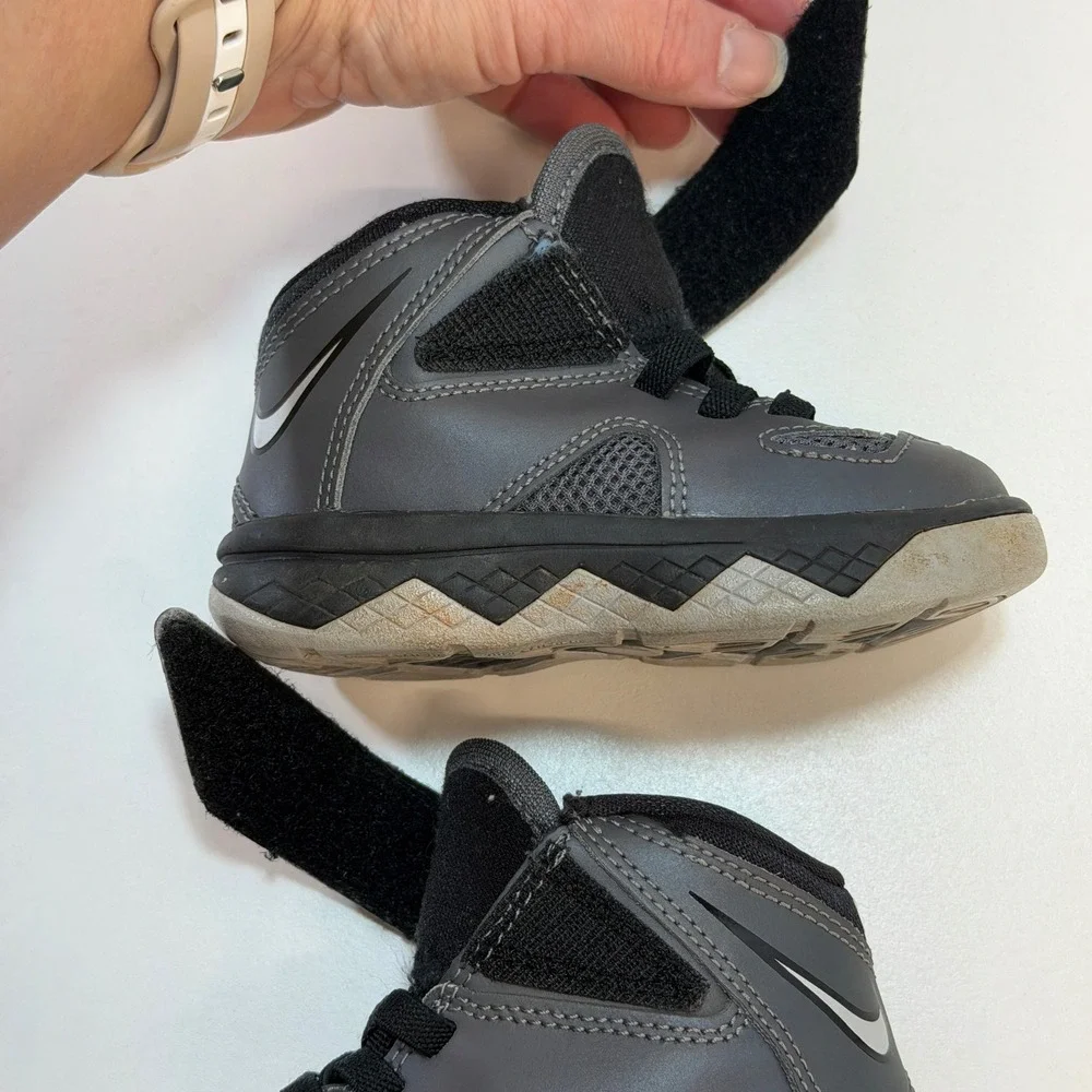 Nike good used